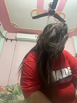 indian-hotmilfs online show from November 2025 01:48:01 PM