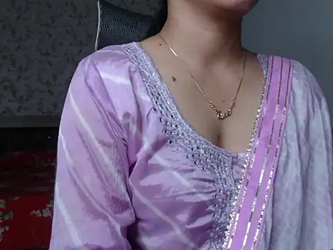 snow white123 online show from September 2025 07:58:01 PM