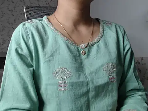 snow white123 online show from October 2025 08:30:01 PM