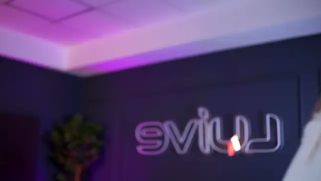 SiennaRuh online show from November 2025 10:59:01 AM