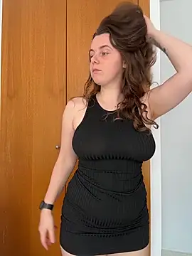 TenderLaGlamor online show from February 2026 11:54:02 AM