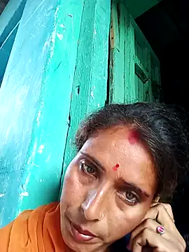 Snapshot of Arti13A chatting on June 2026 01:37:01 AM Arti13A online show from June 2026 01:37:01 AM