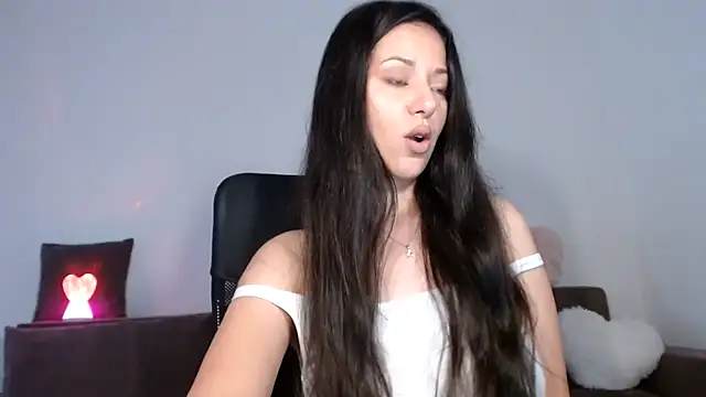 Snapshot of KIMBERLLY01 chatting on June 2026 04:46:01 AM KIMBERLLY01 online show from June 2026 04:46:01 AM
