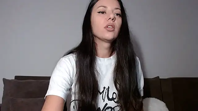 KIMBERLLY01 online show from October 2025 04:46:01 AM
