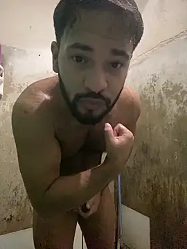 spiderfindom online show from May 2026 07:17:02 PM
