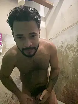 spiderfindom online show from May 2026 07:40:02 PM
