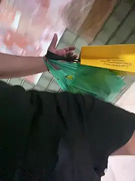spiderfindom online show from May 2026 09:29:02 PM