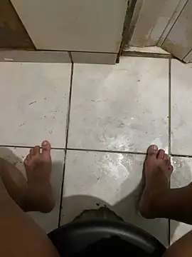 spiderfindom online show from June 2026 06:46:02 PM