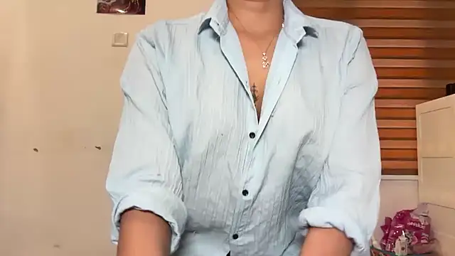 LucytheDevilQueen online show from March 2026 04:08:01 AM