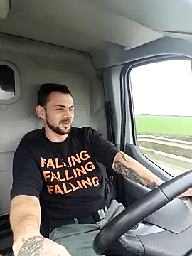 papichulo0099 online show from December 2025 12:33:02 PM