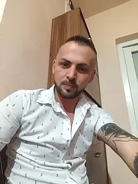 papichulo0099 online show from October 2025 06:42:02 PM