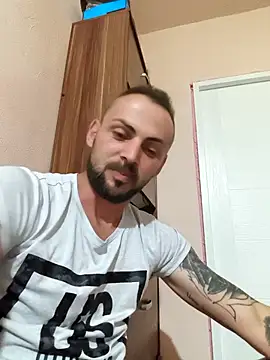 papichulo0099 online show from October 2025 05:58:01 PM