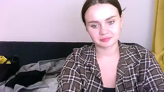 Bonny Candy online show from November 2025 11:05:01 PM