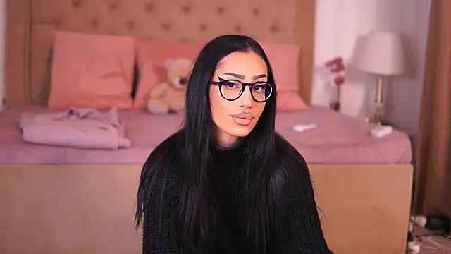 ChloeObril online show from November 2025 04:01:02 AM