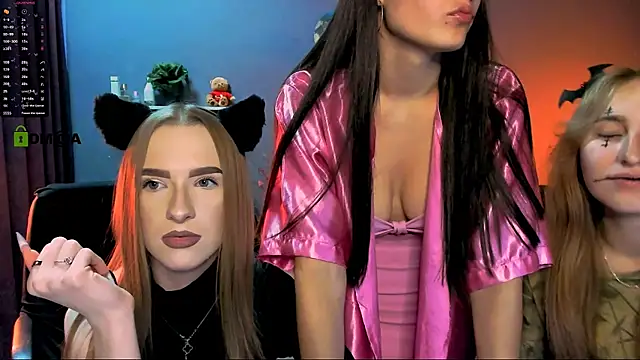 lizzie boom online show from October 2025 07:03:01 PM