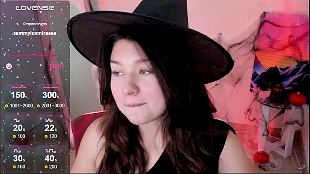 Sandra Curly online show from October 2025 08:17:02 PM