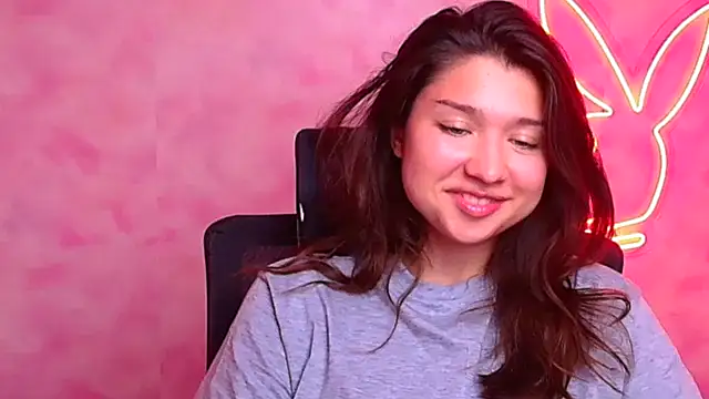 Sandra Curly online show from September 2025 01:44:02 PM