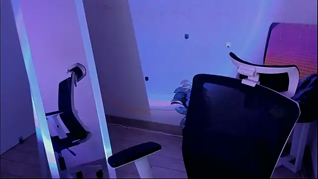 Sandra Curly online show from December 2025 08:04:02 PM