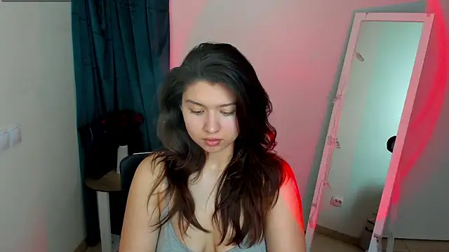 Sandra Curly online show from March 2026 02:01:02 PM