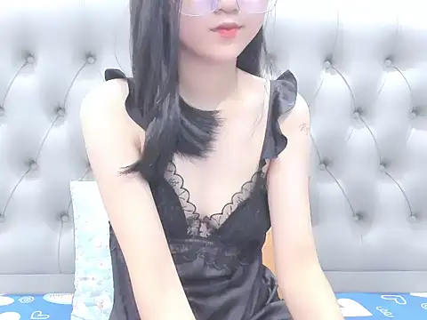 Snapshot of _ly__ chatting on September 2025 03:24:02 PM ly online show from September 2025 03:24:02 PM