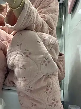 Snapshot of cgooh-611 chatting on November 2025 03:11:02 AM cgooh-611 online show from November 2025 03:11:02 AM