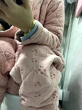 Snapshot of cgooh-611 chatting on November 2025 02:23:02 AM cgooh-611 online show from November 2025 02:23:02 AM