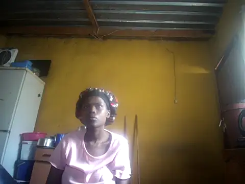 Snapshot of Caramelchick01 chatting on September 2025 07:03:01 AM Caramelchick01 online show from September 2025 07:03:01 AM