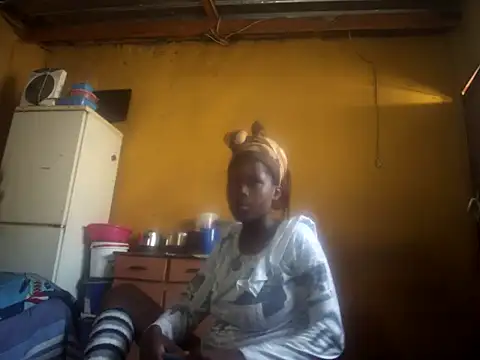 Snapshot of Caramelchick01 chatting on October 2025 07:10:01 AM Caramelchick01 online show from October 2025 07:10:01 AM
