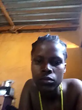 Snapshot of Caramelchick01 chatting on October 2025 07:21:01 AM Caramelchick01 online show from October 2025 07:21:01 AM