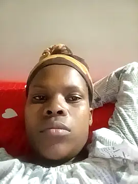 Snapshot of Caramelchick01 chatting on October 2025 10:00:02 PM Caramelchick01 online show from October 2025 10:00:02 PM