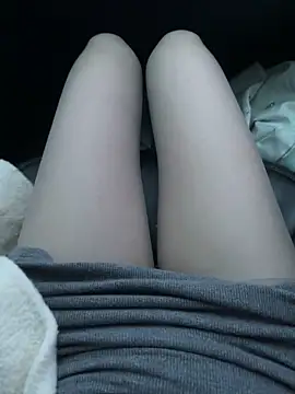 littleqiu online show from April 2026 11:28:01 AM