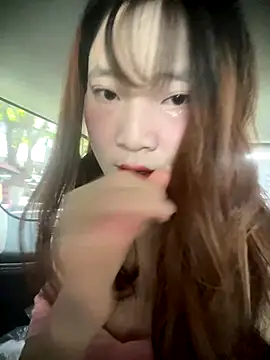 littleqiu online show from September 2025 07:19:01 AM