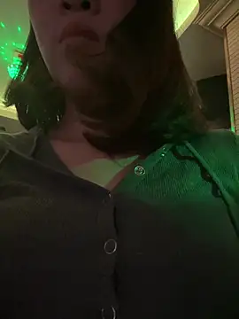 littleqiu online show from April 2026 11:35:01 AM