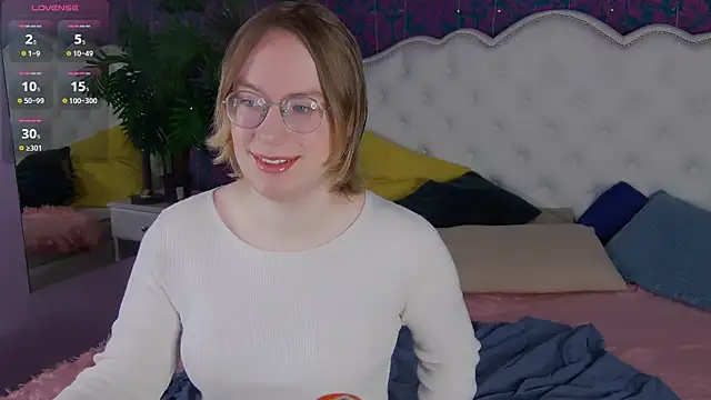Snapshot of Amanda_Butlerr chatting on April 2026 11:01:01 AM Amanda Butlerr online show from April 2026 11:01:01 AM