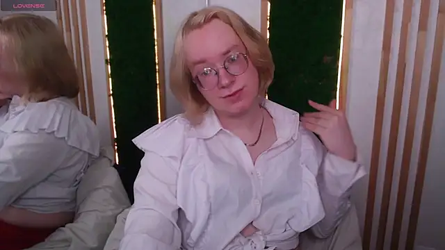 Snapshot of Amanda_Butlerr chatting on July 2026 08:04:02 PM Amanda Butlerr online show from July 2026 08:04:02 PM