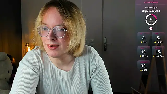 Amanda Butlerr online show from November 2025 09:45:02 AM