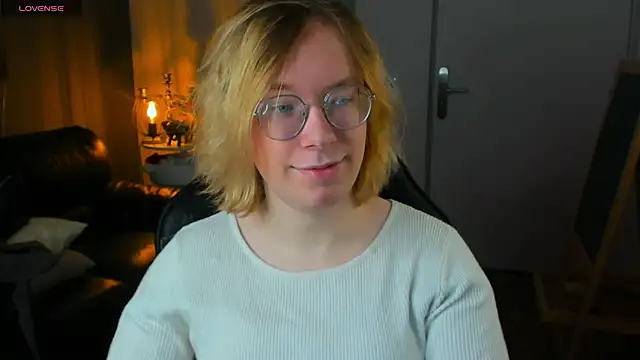 Amanda Butlerr online show from November 2025 02:51:01 PM