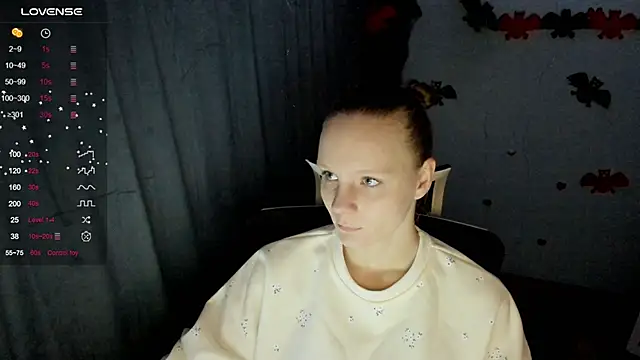 Kassandra XX online show from October 2025 01:21:02 PM
