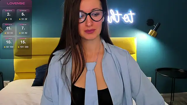 Joan Nelson online show from January 2026 01:31:01 AM