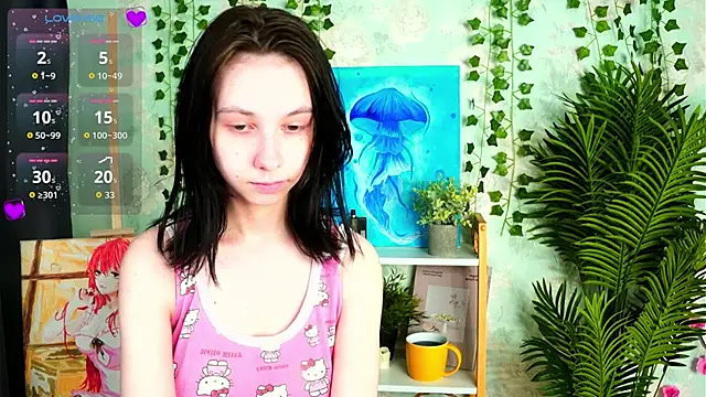 Snapshot of SuzanneHowse chatting on May 2026 04:12:02 PM SuzanneHowse online show from May 2026 04:12:02 PM