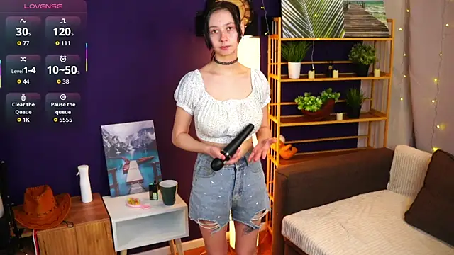 SuzanneHowse online show from February 2026 04:18:02 PM