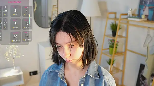 SuzanneHowse online show from November 2025 04:52:02 AM