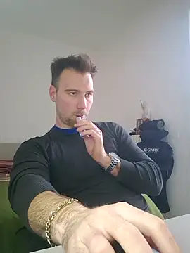 mrlyuis online show from December 2025 10:26:01 AM