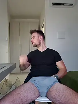 mrlyuis online show from December 2025 12:18:01 PM