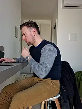 mrlyuis online show from February 2026 01:01:01 PM