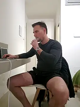 mrlyuis online show from February 2026 02:00:02 AM