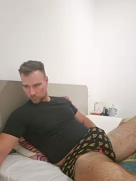 Snapshot of mrlyuis chatting on September 2025 07:28:02 PM mrlyuis online show from September 2025 07:28:02 PM