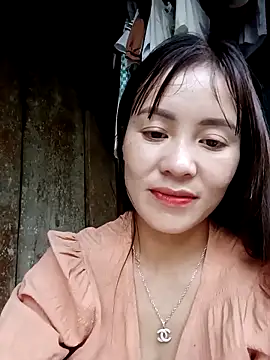 Snapshot of TinTim02 chatting on November 2025 09:57:01 AM TinTim02 online show from November 2025 09:57:01 AM