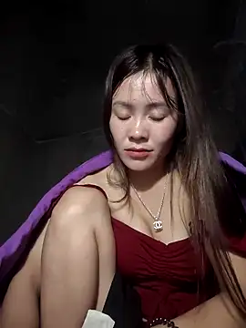 TinTim02 online show from April 2026 08:57:02 PM