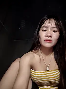 TinTim02 online show from May 2026 10:35:01 PM